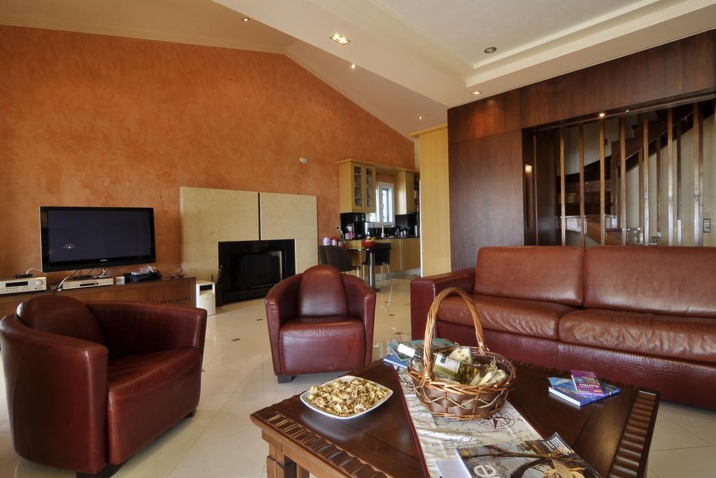 Villa Aeolos Barbati Dış mekan fotoğraf